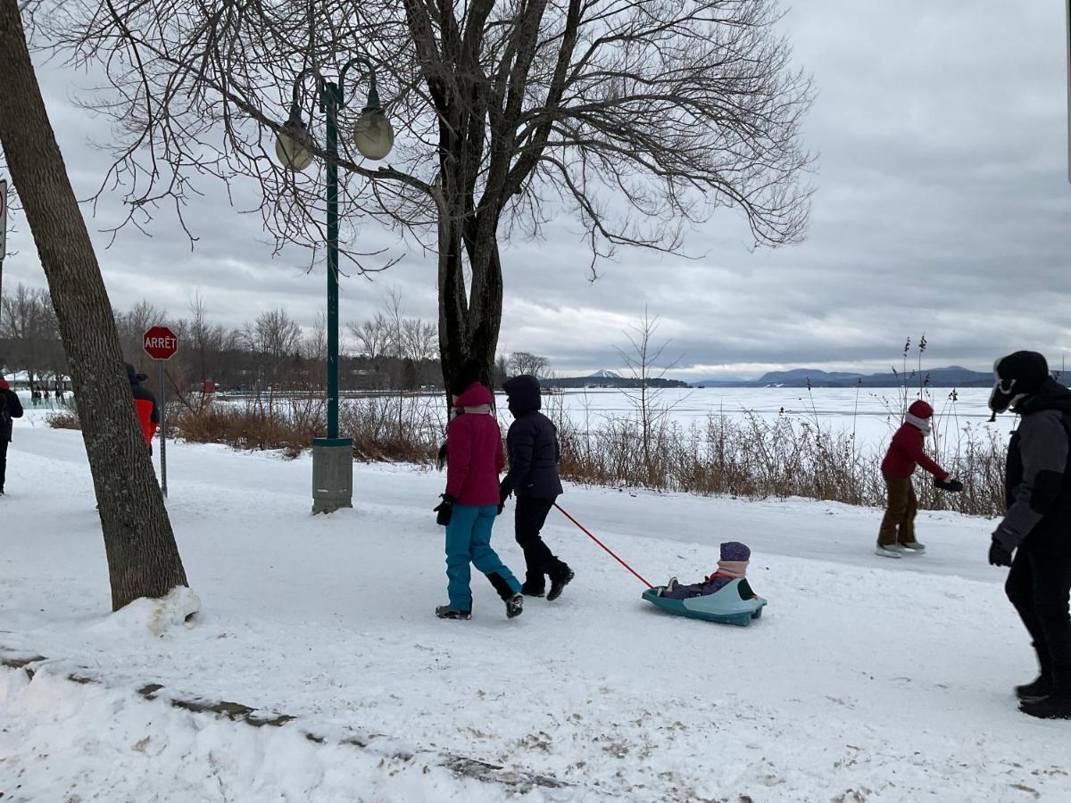 Magog Waterfront Condo מראה חיצוני תמונה